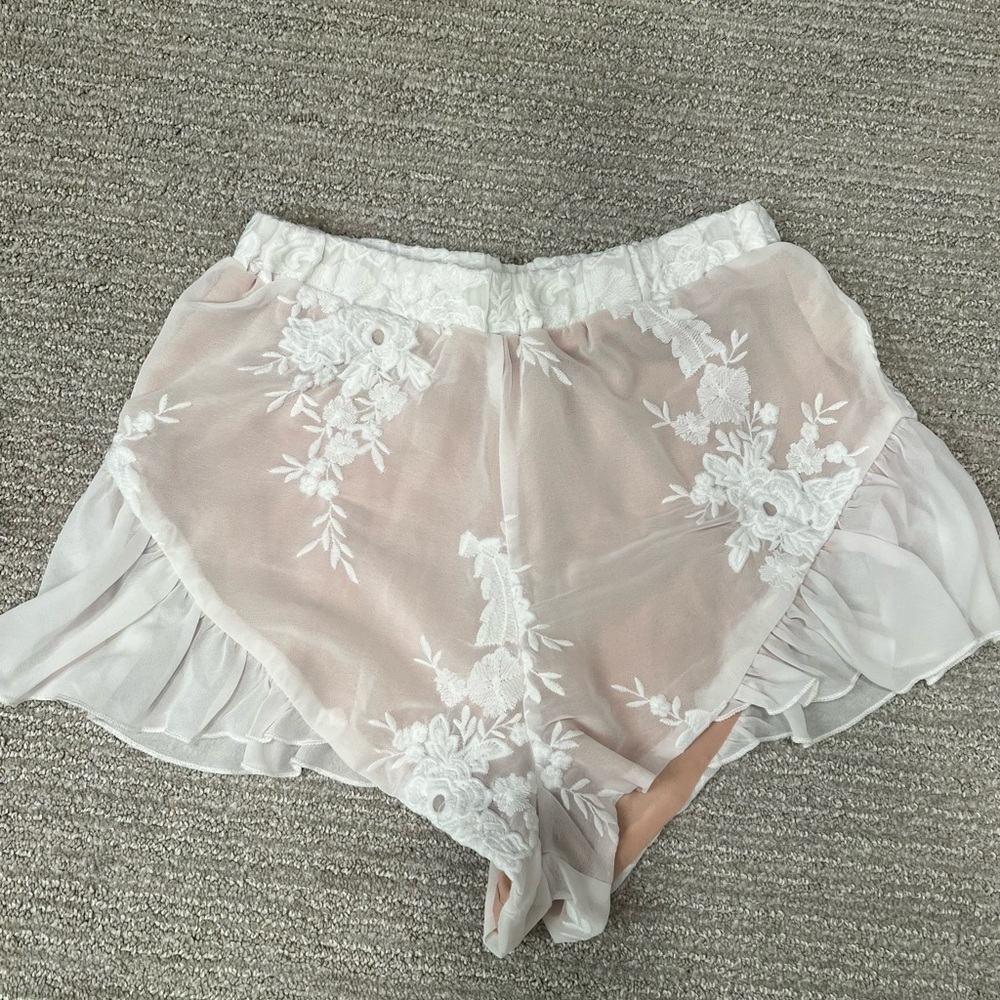 Lioness Cream Lace Pajama Shorts